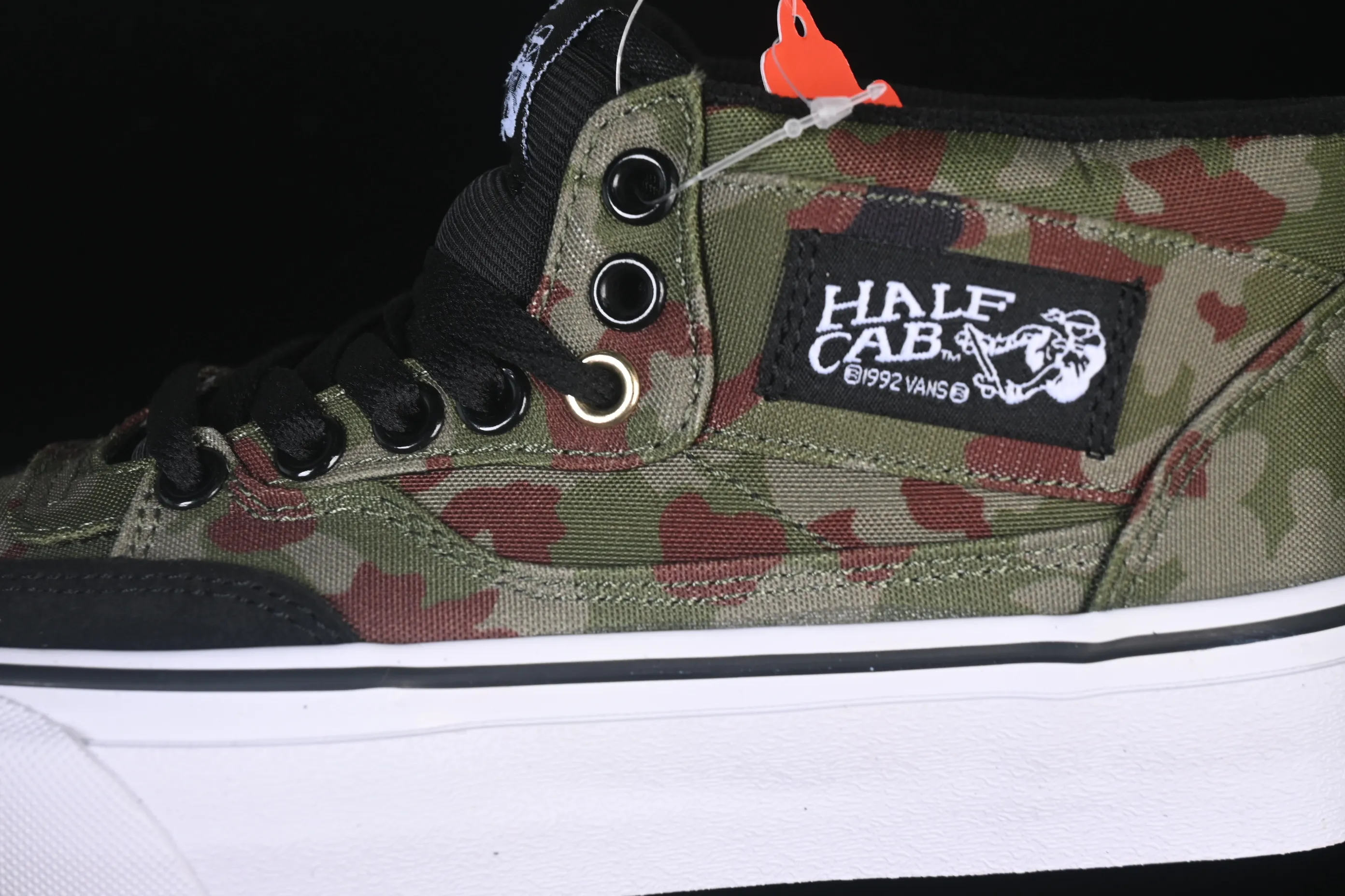 All categories Vans Vans series Vans Mid Vans China Vans Half Cab 33 Vans official retro casual simple versatile skateboard shoes VN000DZ3BLK